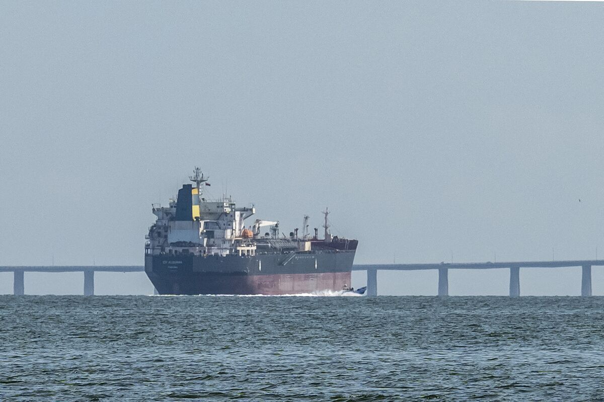 Venezuela Ships First Crude Cargo to Israel as Oil Exports Reopen After Maduro’s Ouster