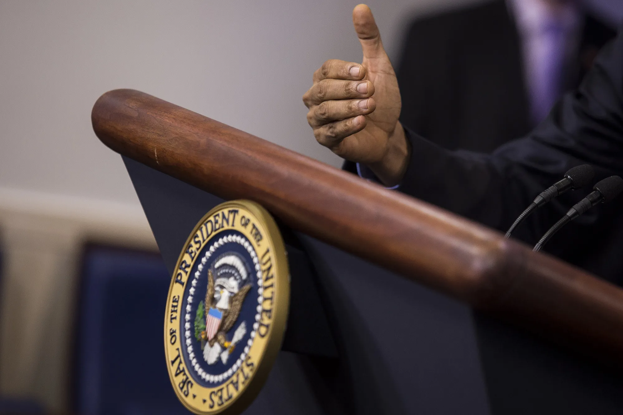 Thumbs up.
