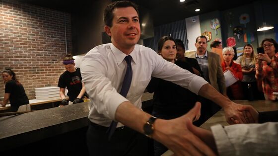 Buttigieg Leads in Iowa Caucuses as Delayed Results Unfold