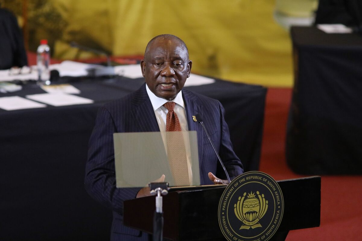 South Africa Coalition: Ramaphosa Favors Broadening Unity Government