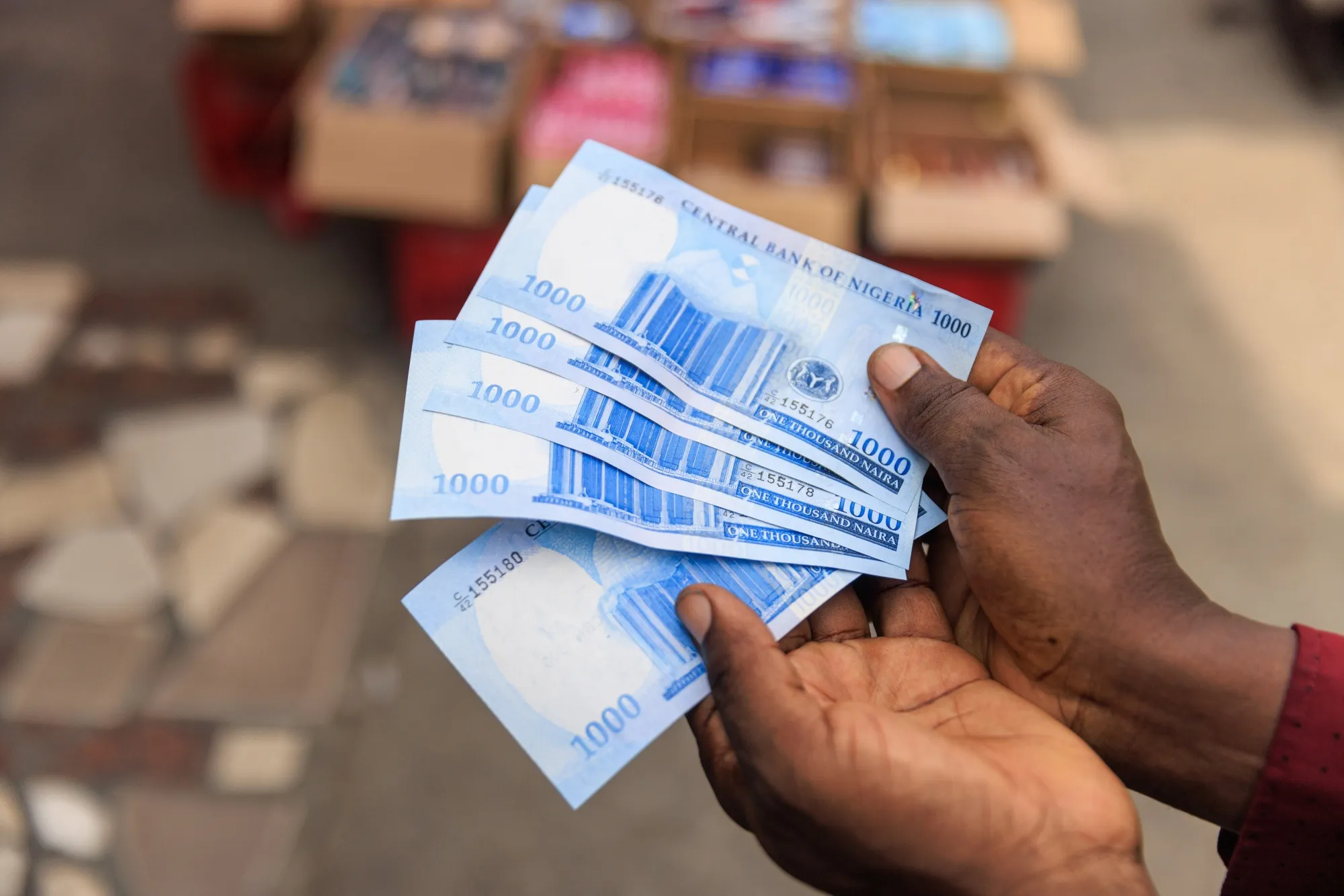 Newly-designed Nigerian 1000 naira banknotes in Lagos.