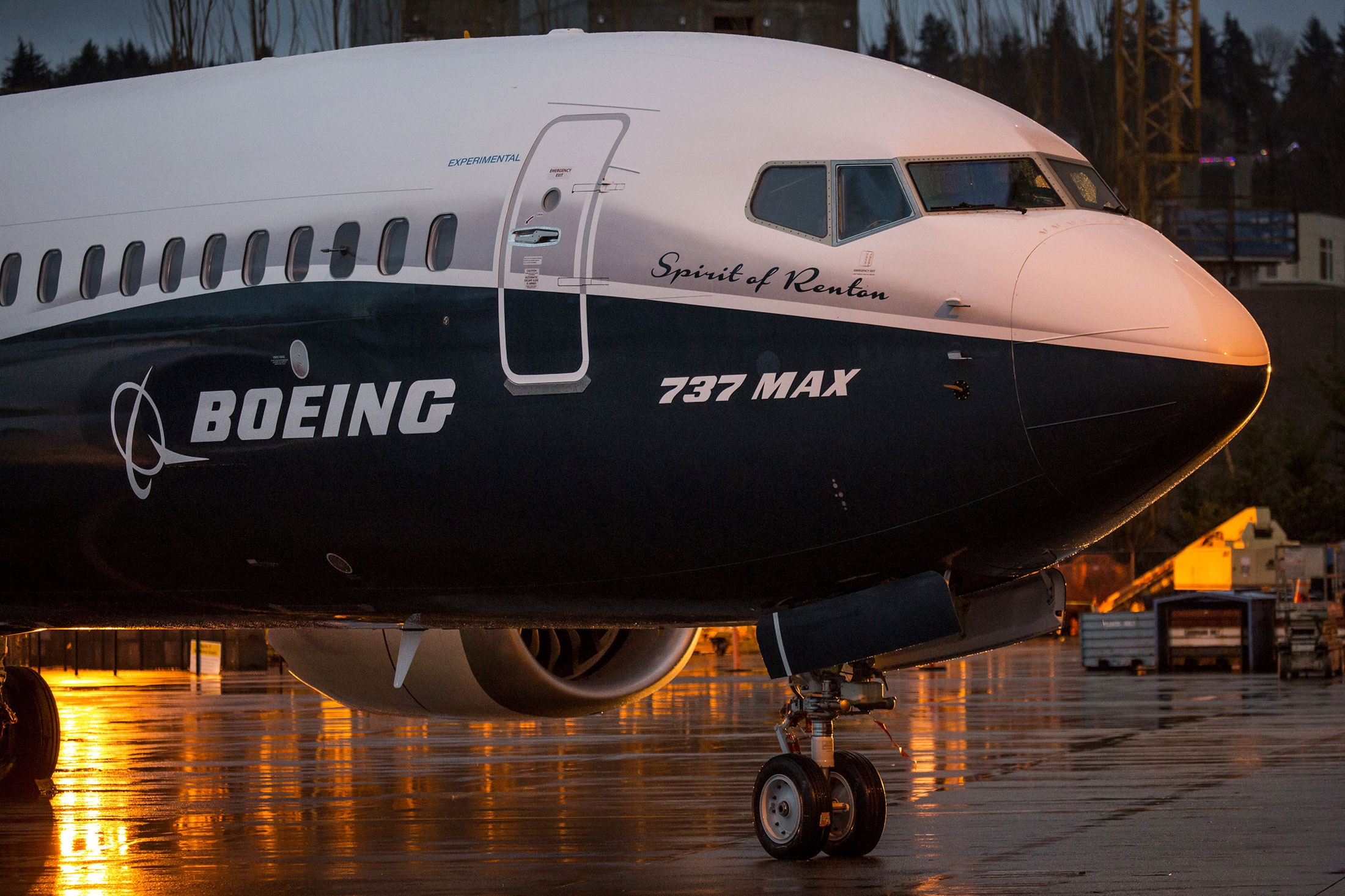 Boeing Supplier Rises After Ceo Vows End To Tardy Shipments For 737 Bloomberg - 737 max roblox