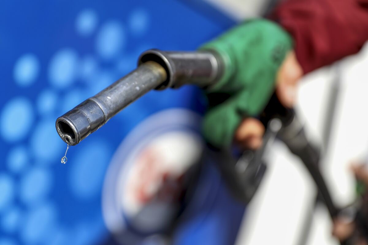 Russische Kraftstoffpreise steigen rasant, da Drohnenangriffe die ...