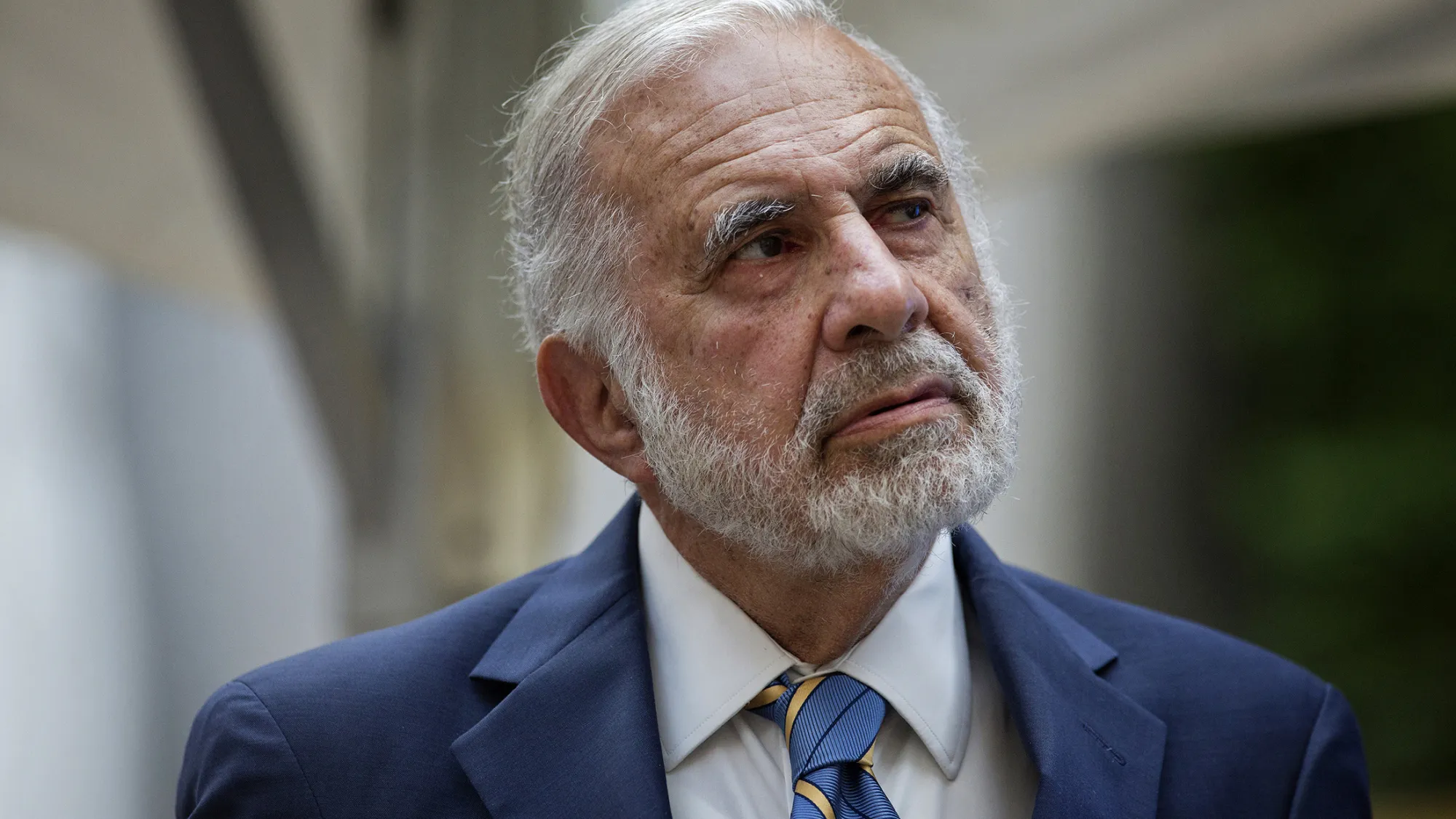 Carl Icahn.