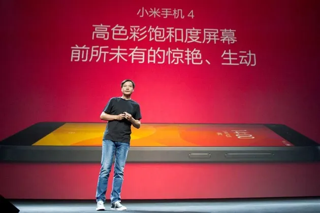 Lei introducing Xiaomi's Mi4 smartphone in Beijing on Tuesday