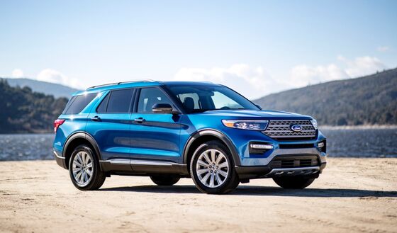Ford Explorer Sales Plunge 48% as Troubled Launch Stifles Supply