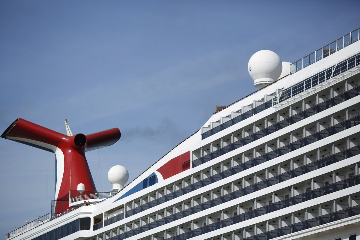 Heart attack aboard Carnival cruise raises questions about 'deaths on the  high seas' law, News