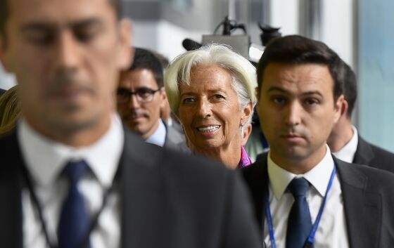 Lagarde Says ECB Must Be Agile to Fight Economic Slowdown