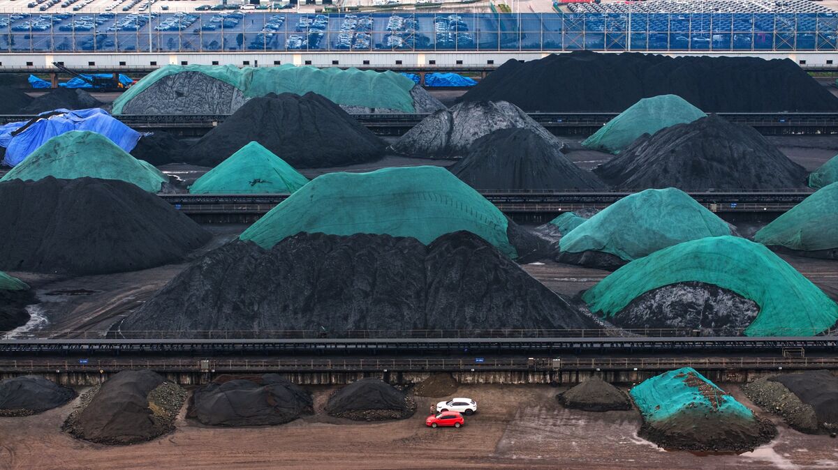 bloomberg.com - China's Coal Giants Bet on Chemicals as War Curbs Oil Supplies