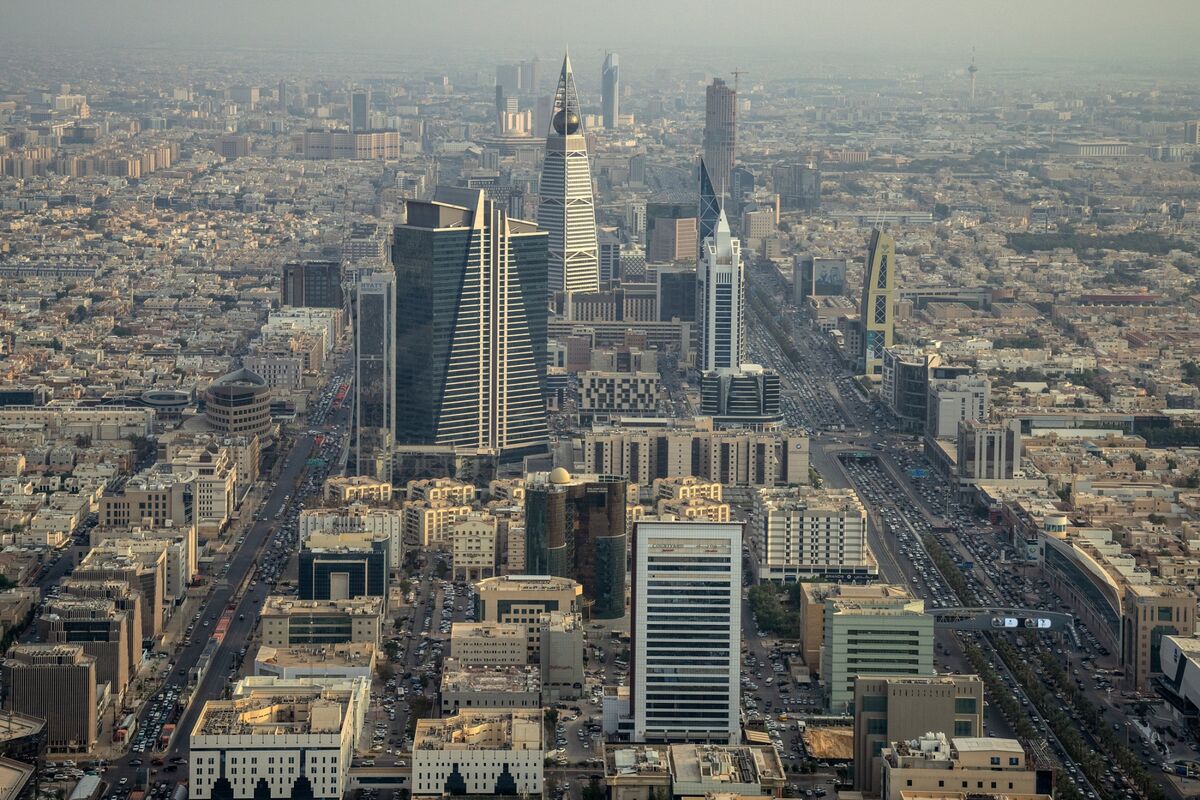 bloomberg.com - Yassmin Jabri - Saudi Venture Capital Firms Bet on M&amp;A as Listings Get Tougher