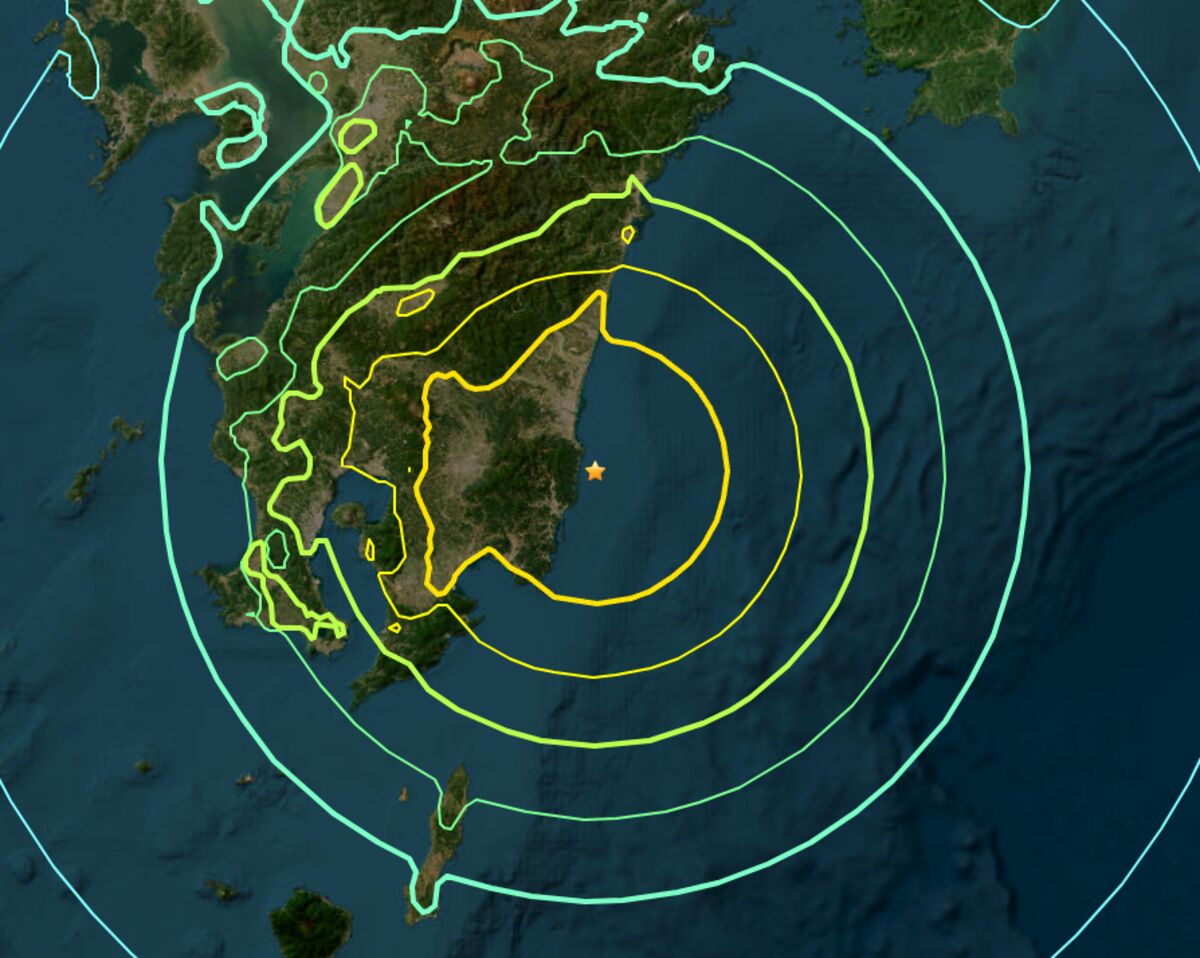 Japan Issued Its First ‘Megaquake’ Caution After Robust Tremor