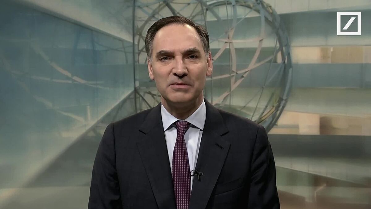 Deutsche Bank’s Trading Unit Can Gain Market Share: CFO