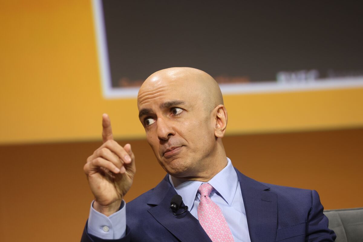 Kashkari Says Fed Should Raise Rates Now to Bring Down Inflation