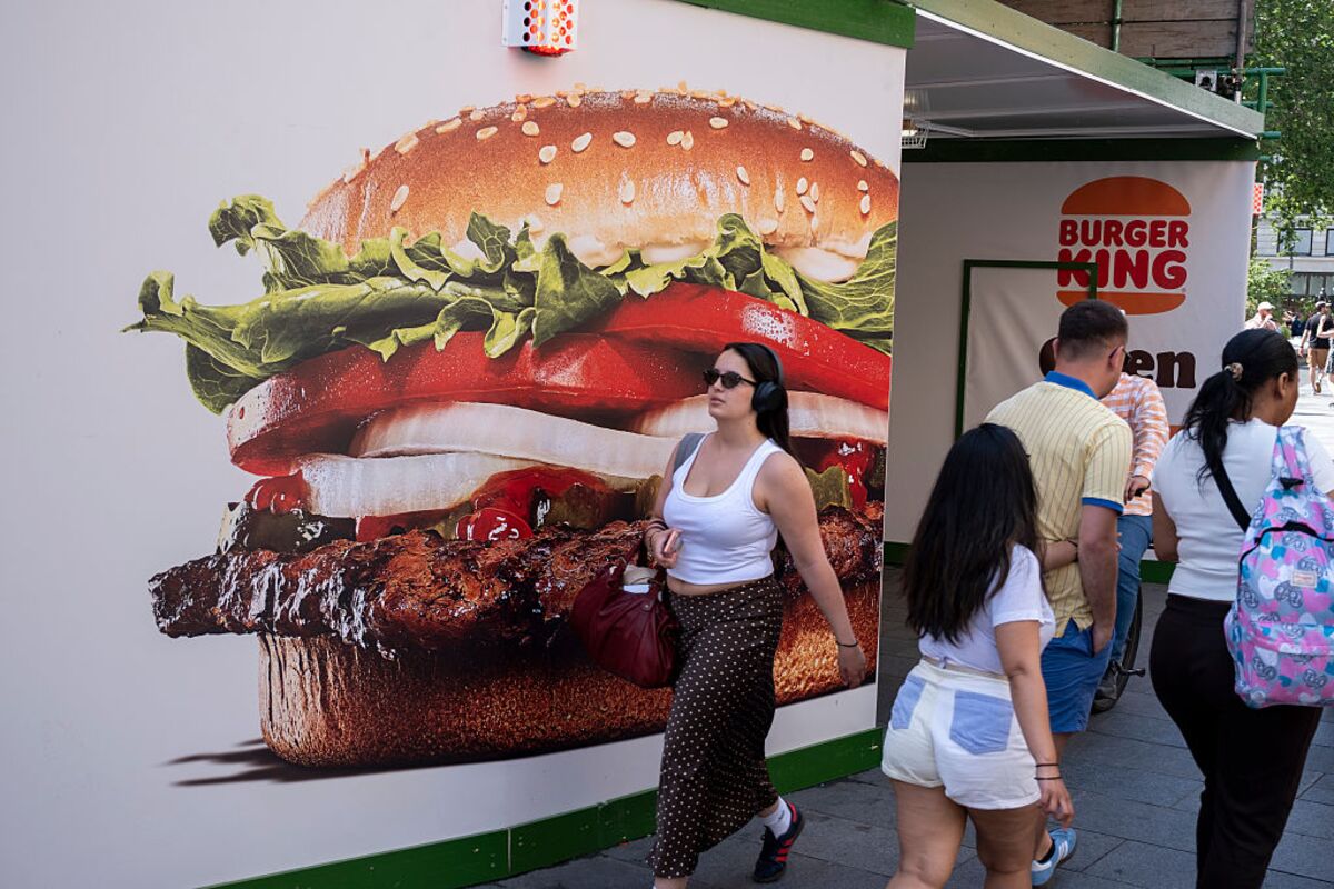 Burger King US Sales Jump on Whopper, Star Wars Meal Promotion
