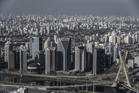 Sao Paulo to Require Vaccine for Entry Into Restaurants, Events