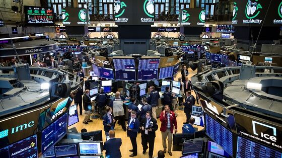 Stocks Sink With Oil on Virus Woes; Havens Rally: Markets Wrap