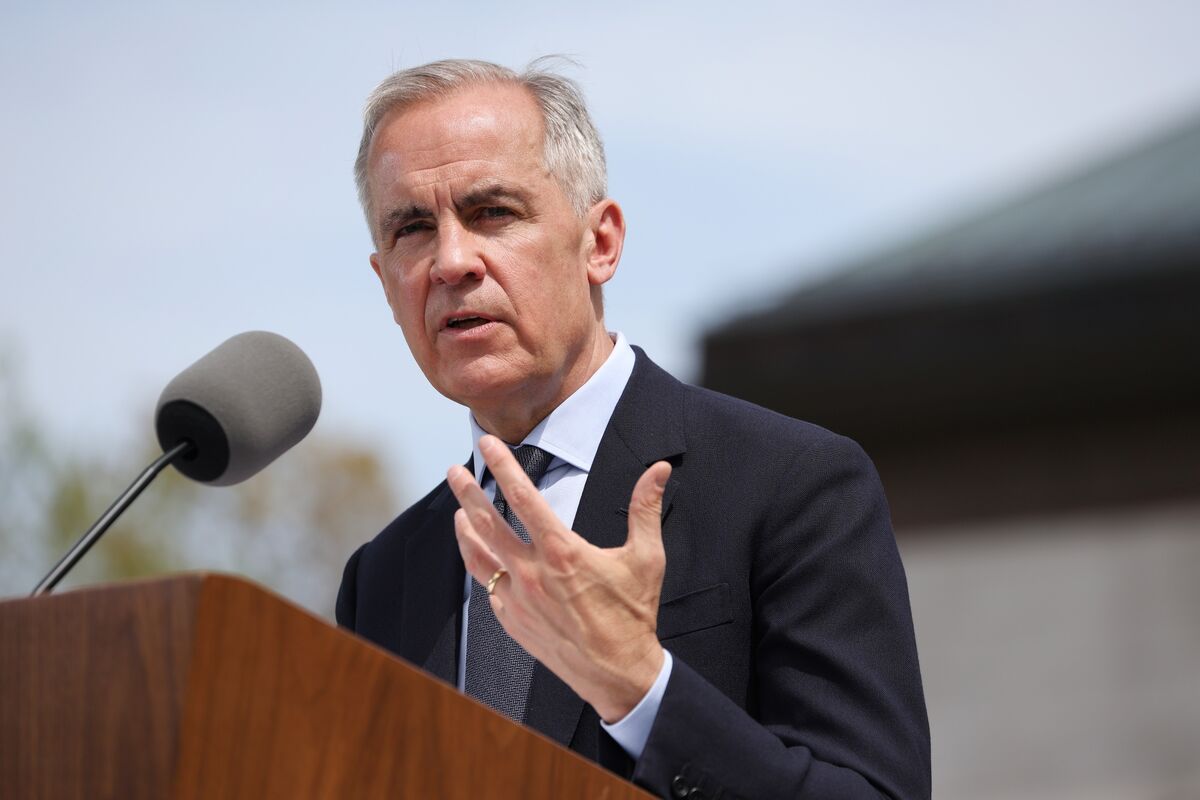 
                            Budget Watchdog Urges Carney to Show Numbers as Spending Ramps Up