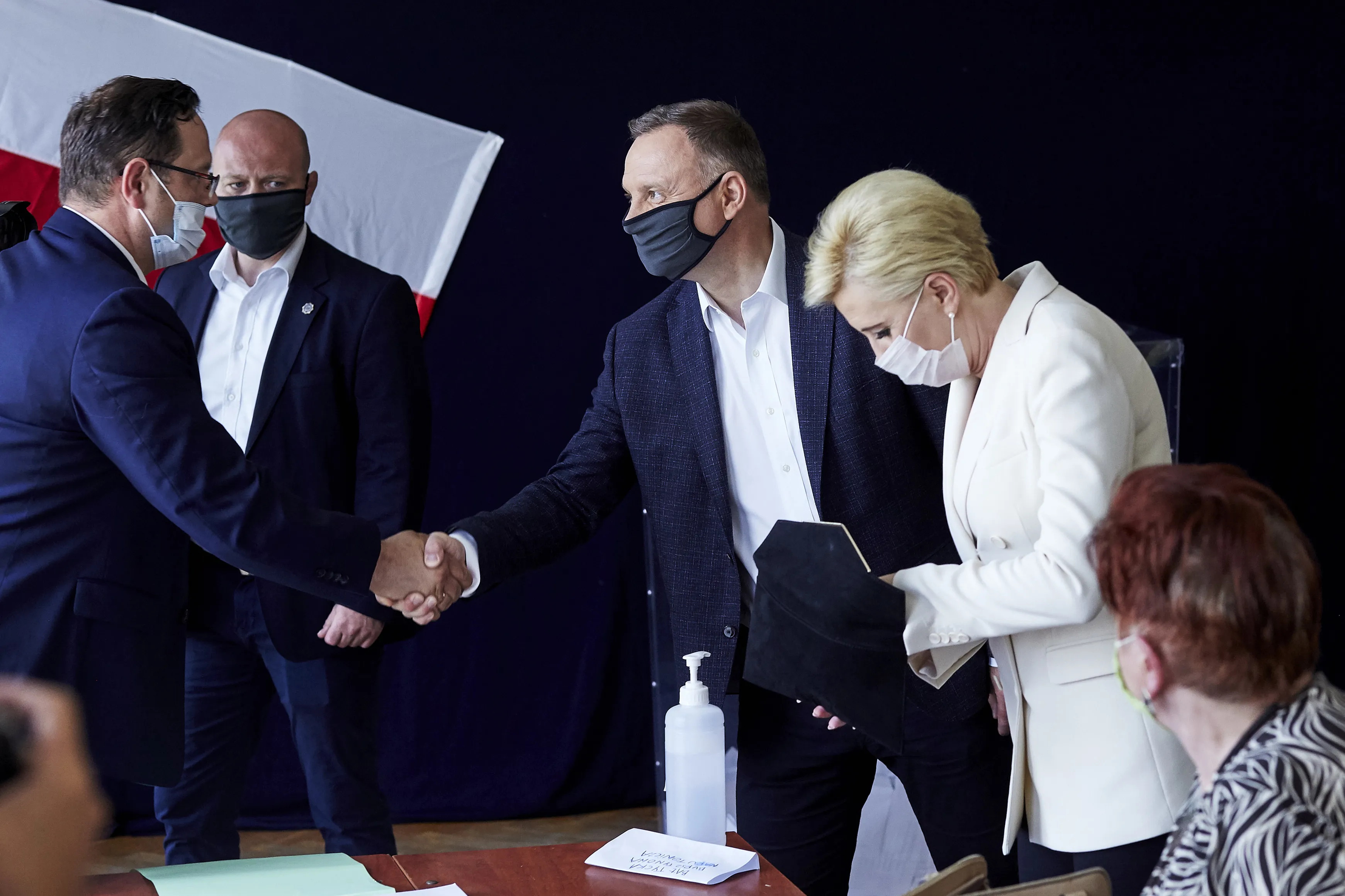 Nationalist Drift Tested in Poland as President Faces Runoff - Bloomberg