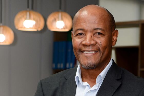 Eskom’s Restructuring Chief to Split Duties, Report to Ministers