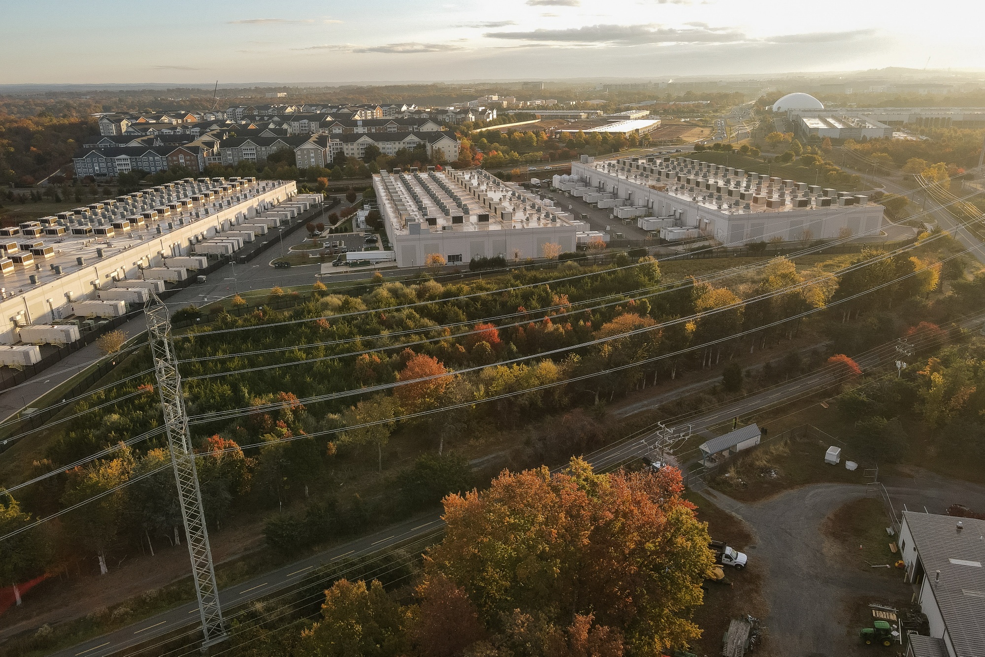 An Amazon Web Services data center in Ashburn, Virginia. Photographer: Lexi Critchett/Bloomberg