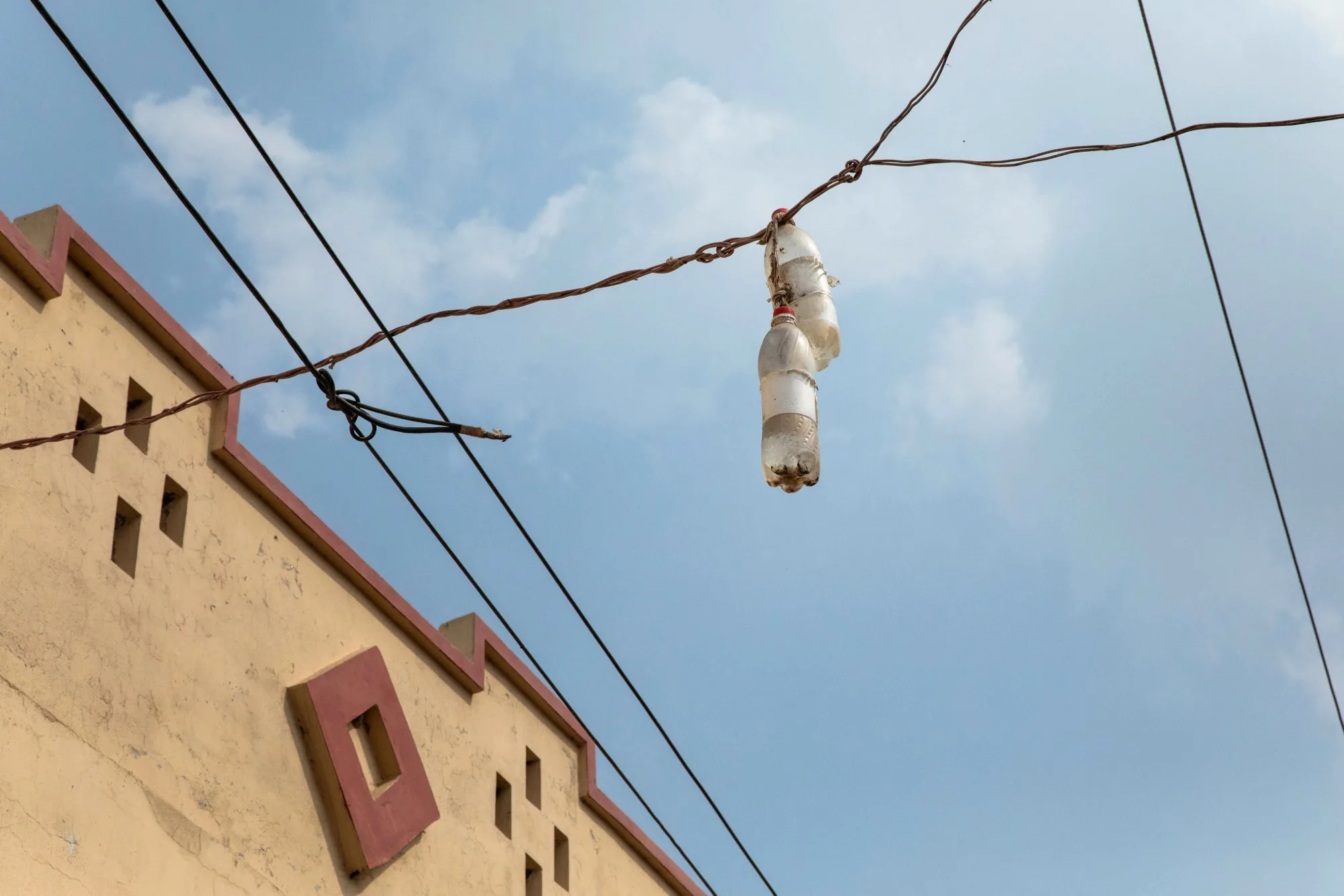 Electricity theft is&nbsp;a widespread problem&nbsp;costing Pakistan nearly a billion dollars a year.