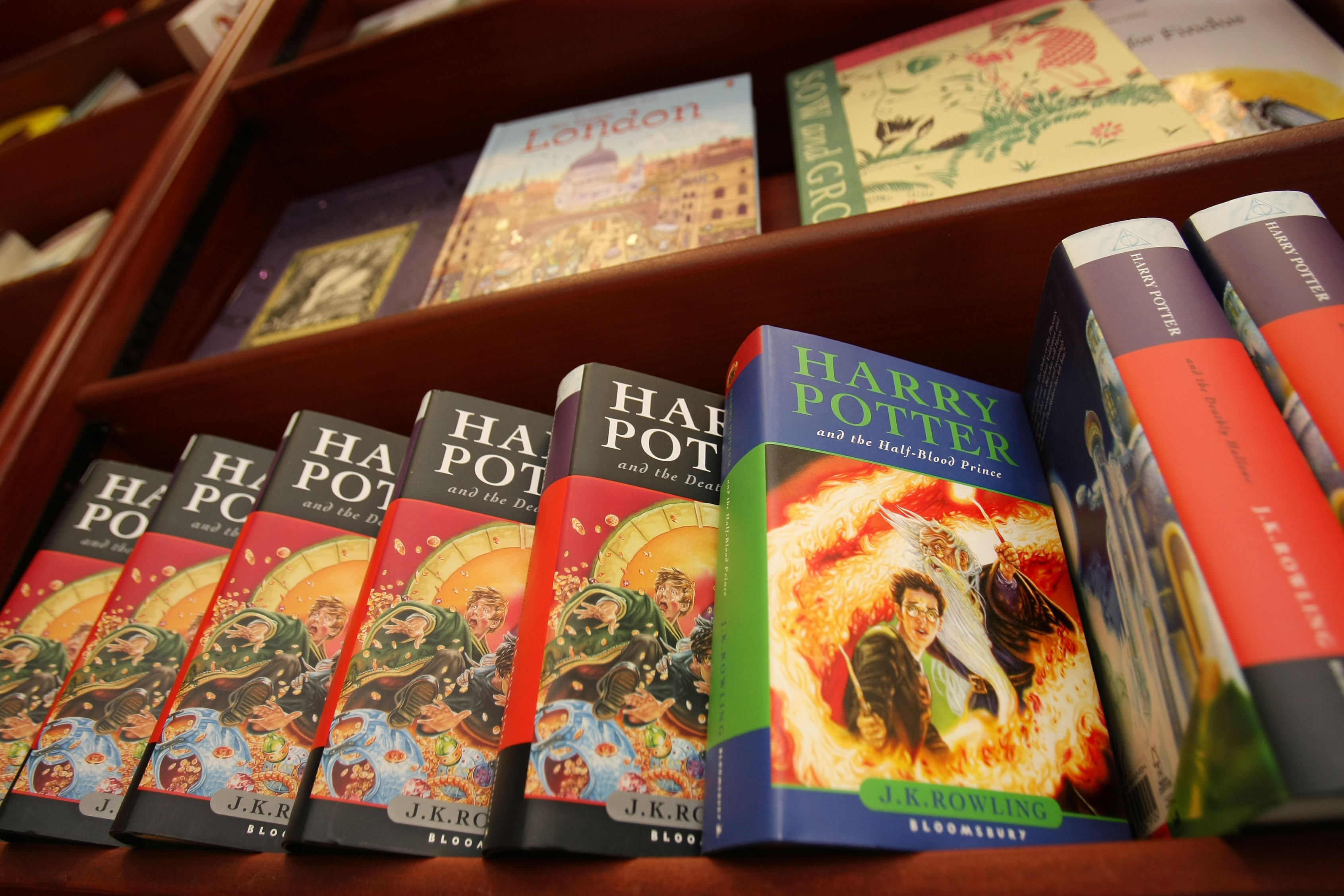 Two New Harry Potter Books Set to Be Published in October - Bloomberg