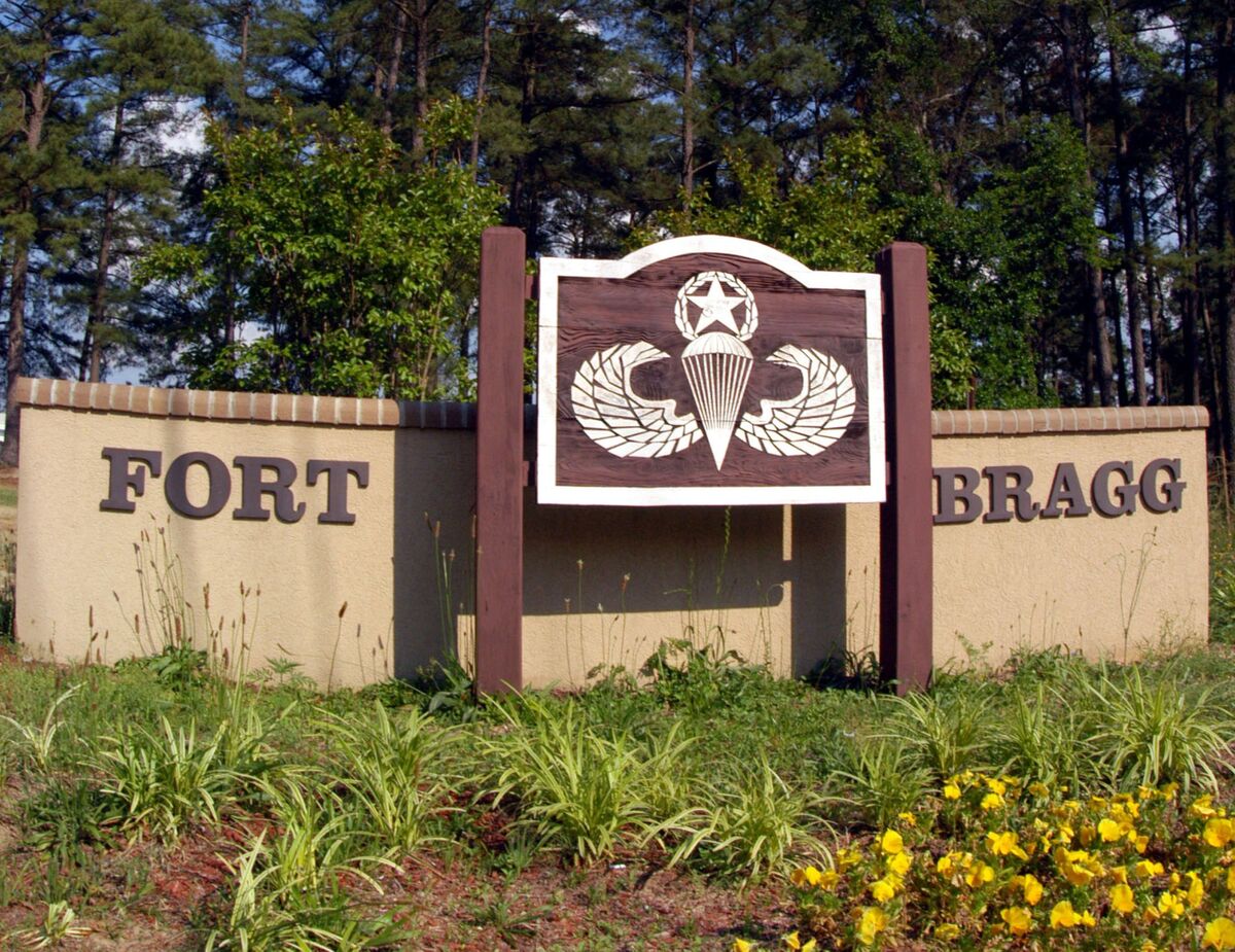 Trump Mocks Fort Bragg Rebranding, Suggests Al Sharpton’s Name.