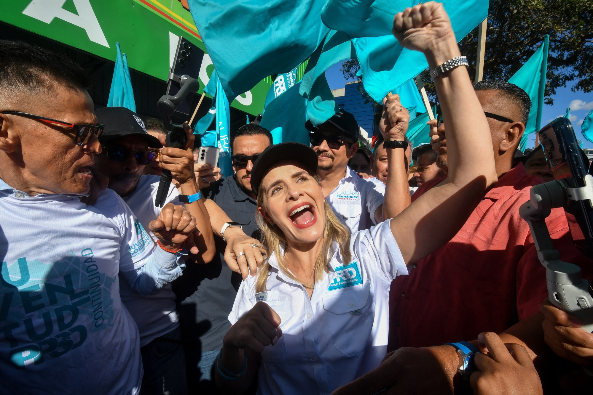 Laura Fernández during her closing campaign rally in San Jose on Jan. 24.