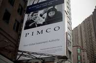 Pimco Sours on Chinese Sovereign Debt as Policy Splits From Fed