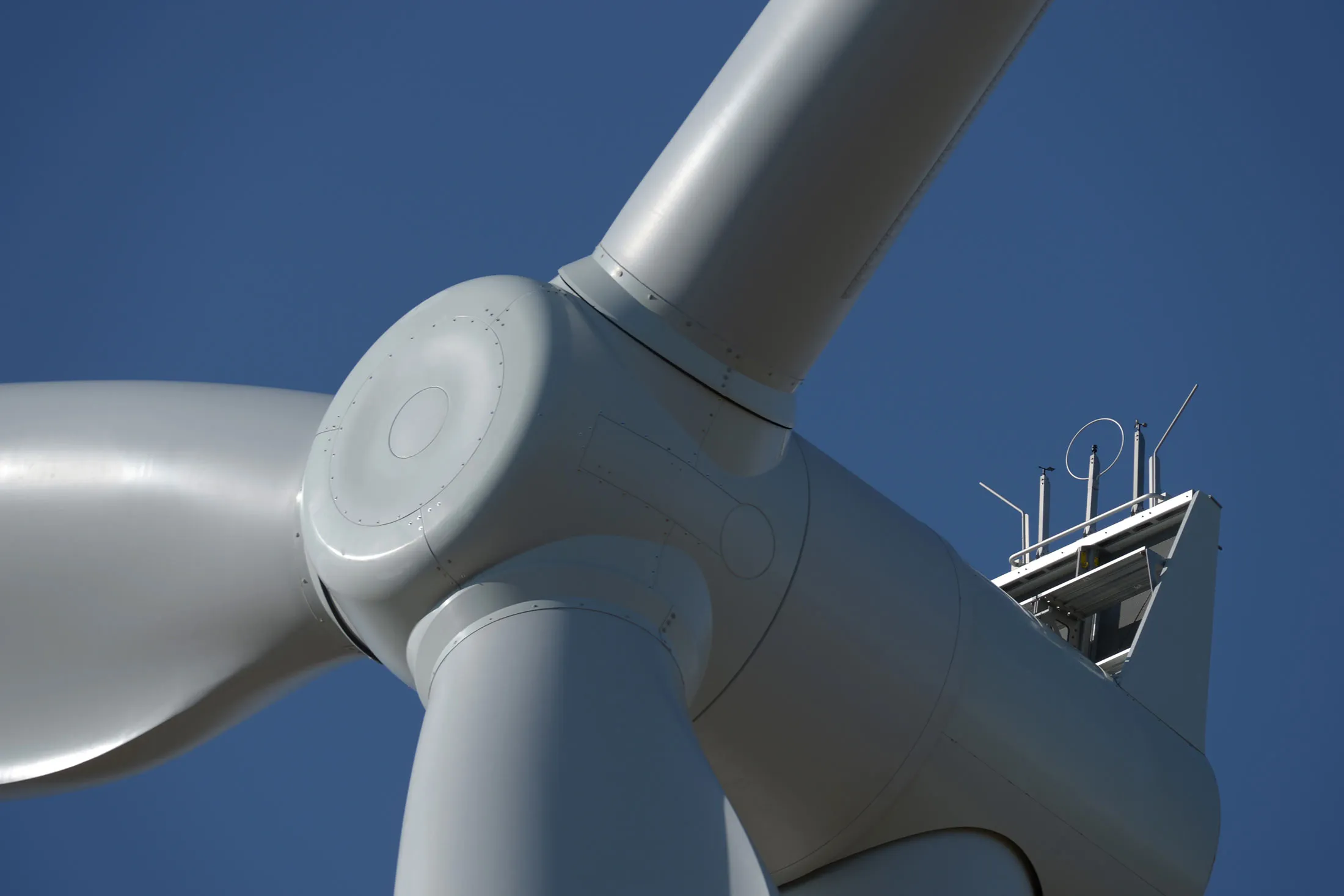 1507065541_Wind-turbine