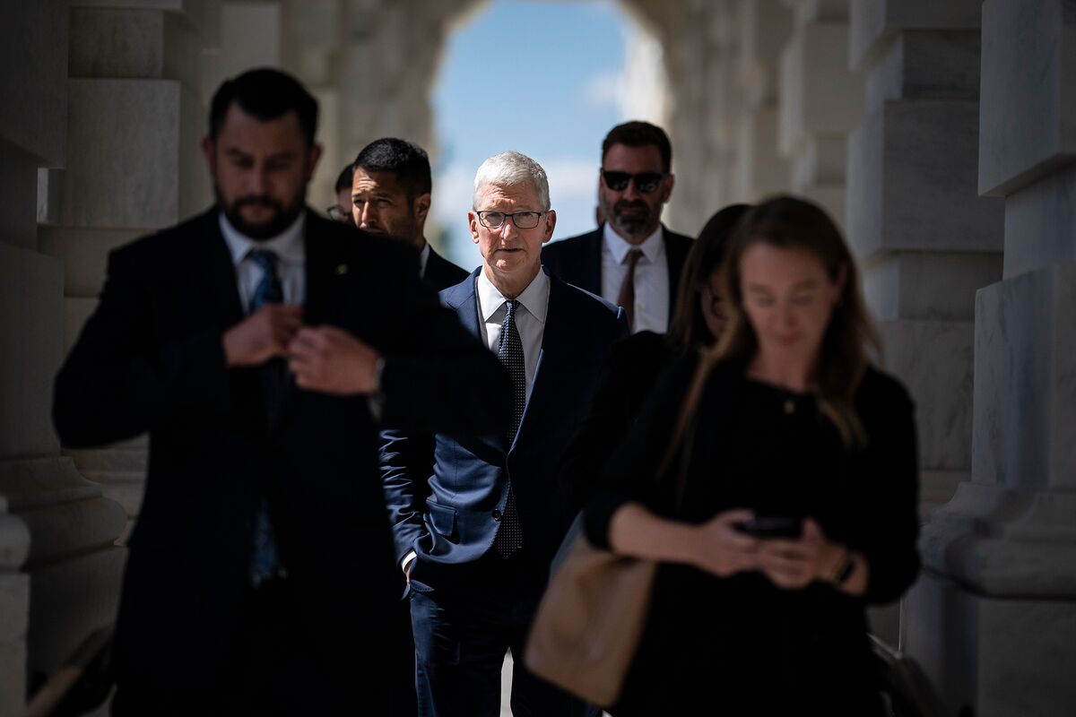 Apple’s next CEO could be an internal talent, or a young man with increasing presence has emerged as a candidate – Bloomberg