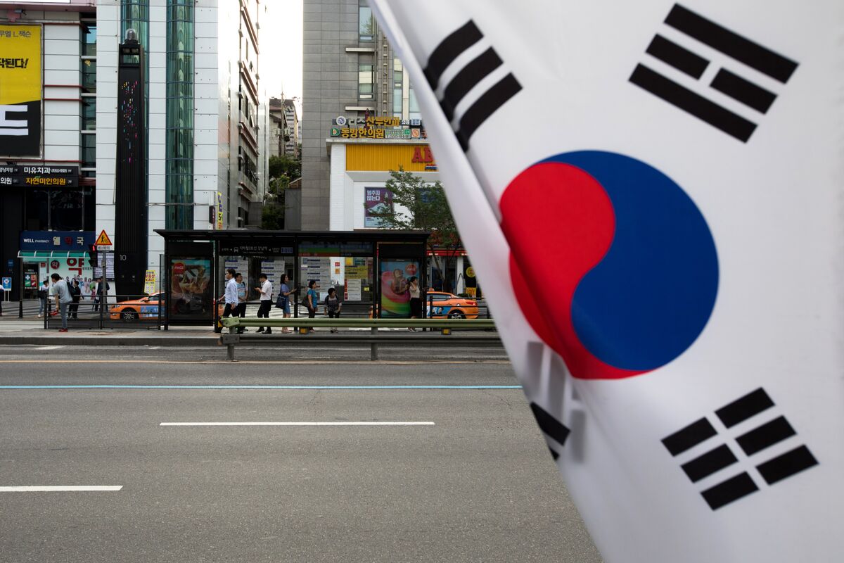 Korea Real Estate Loans Trigger $136 Billion Warning for Central ... - Bloomberg