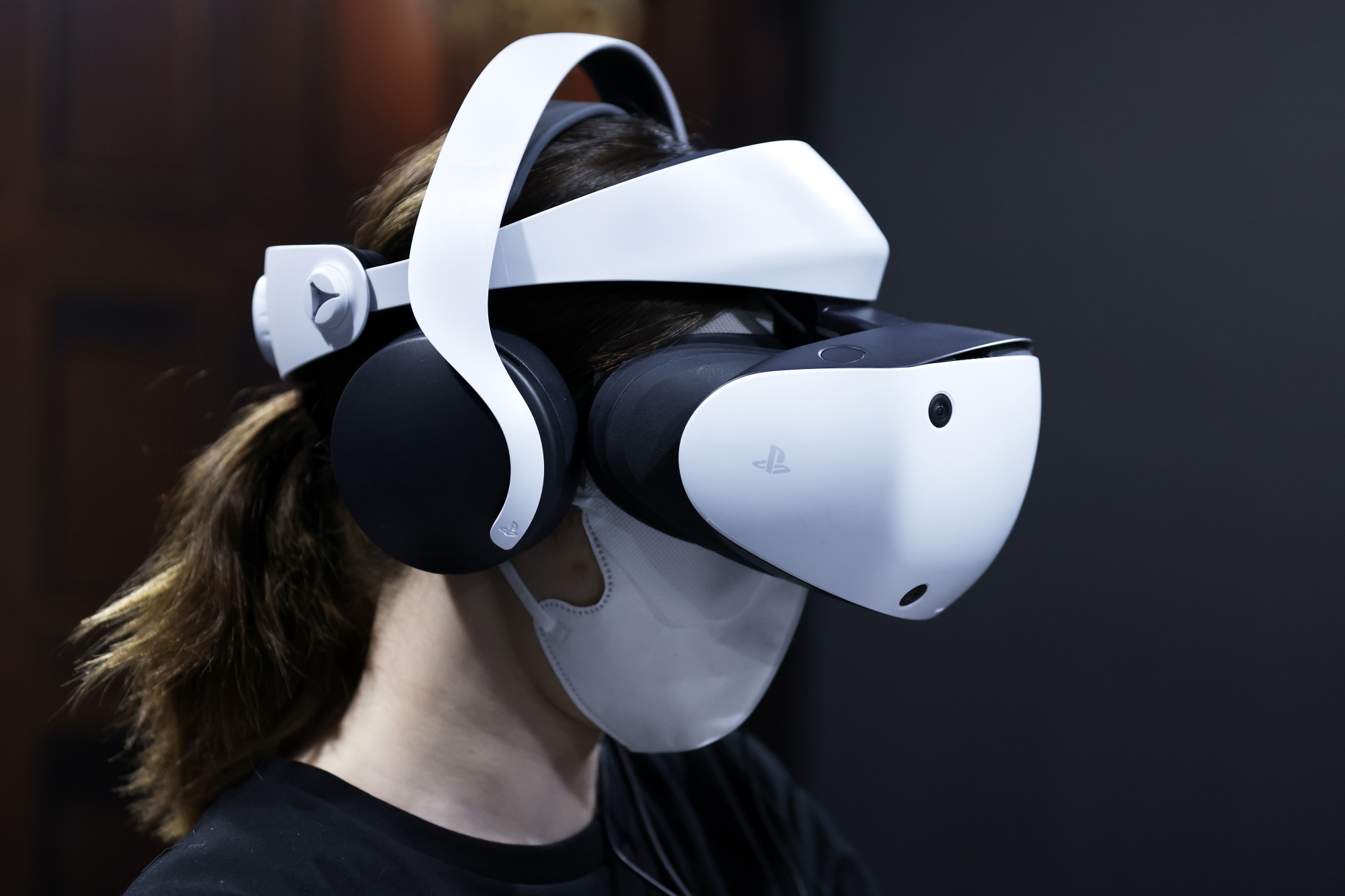 Sony PSVR2 Headset Off to Slow Start as Metaverse Push Sputters - Bloomberg