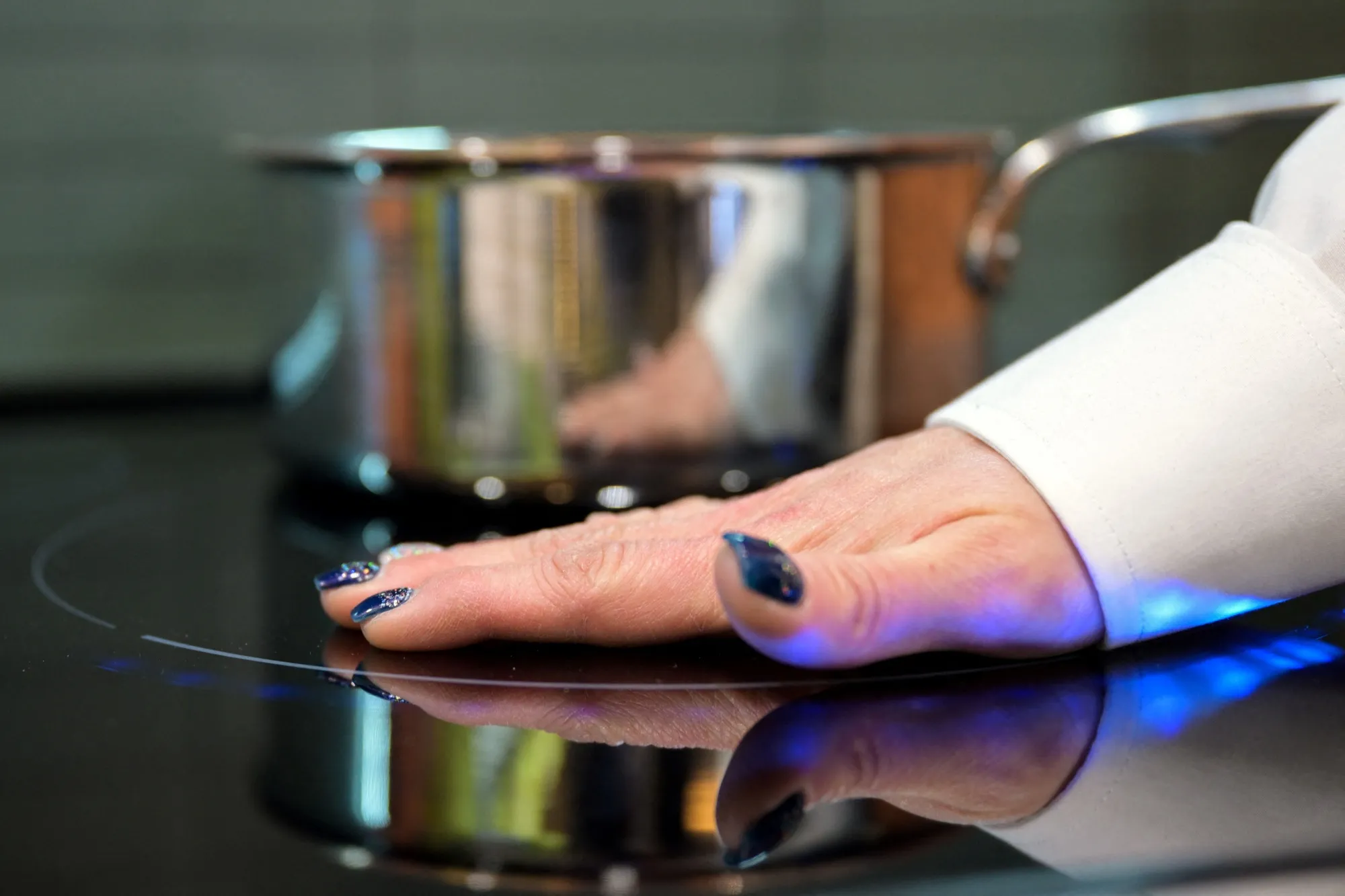 Is an Induction Stove Safe With a Pacemaker? Ask Prognosis Bloomberg