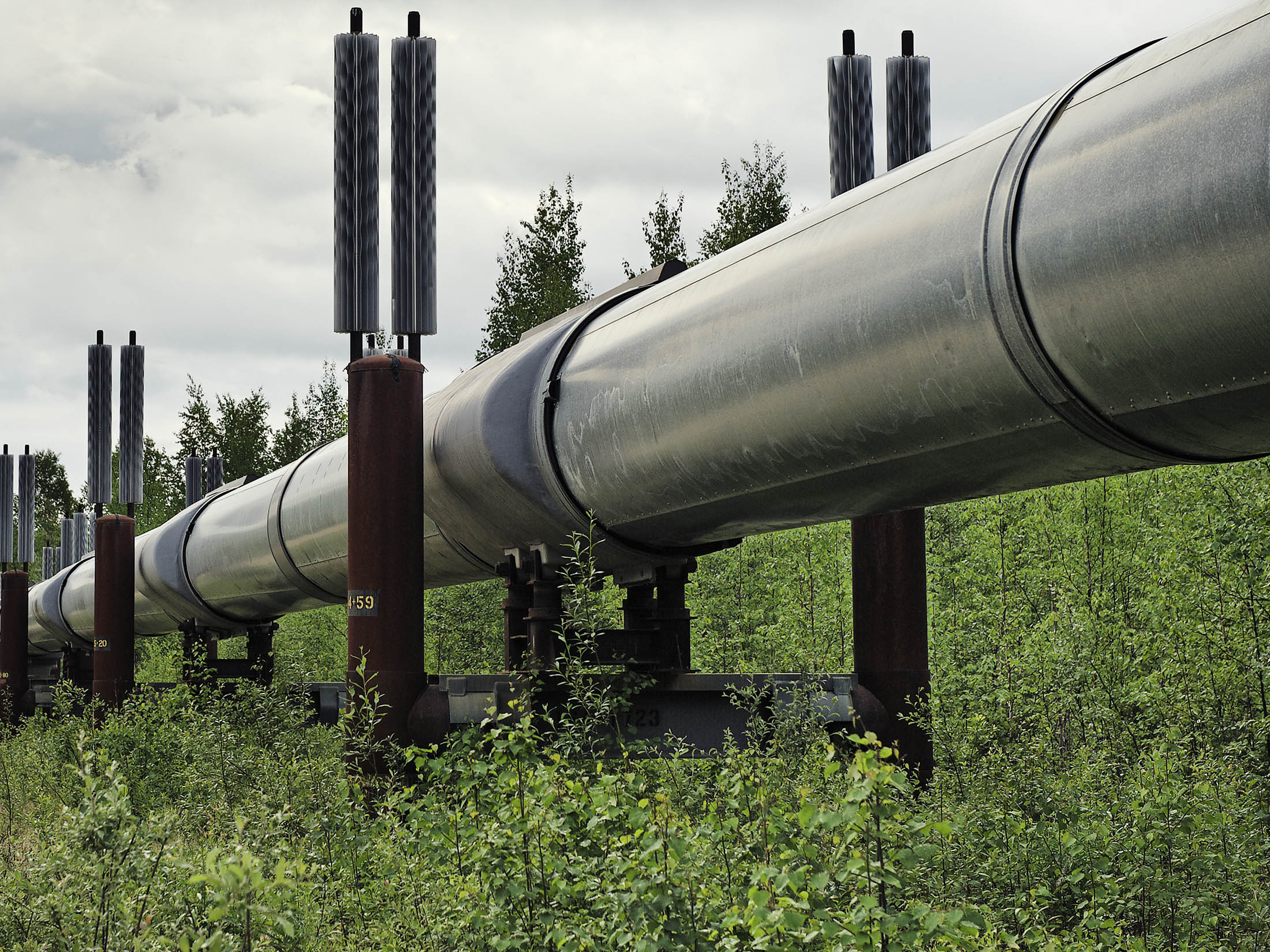 Oil Clout Ebbs in Alaska as Billions in Tax Credits Are Cut - Bloomberg - Bloomberg