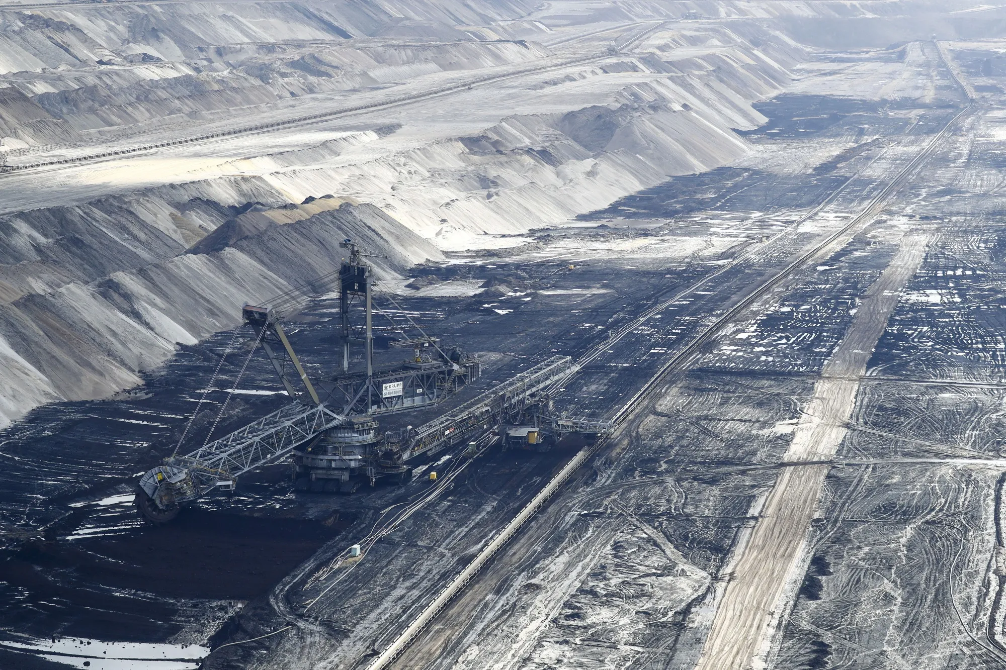 A giant excavator operates at an&nbsp;open-cast lignite mine, operated by RWE AG, in Garzweiler, Germany.