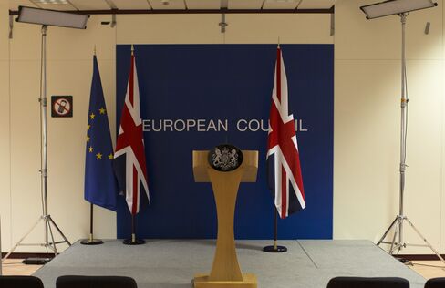 英のEU離脱判明前に大半が回答