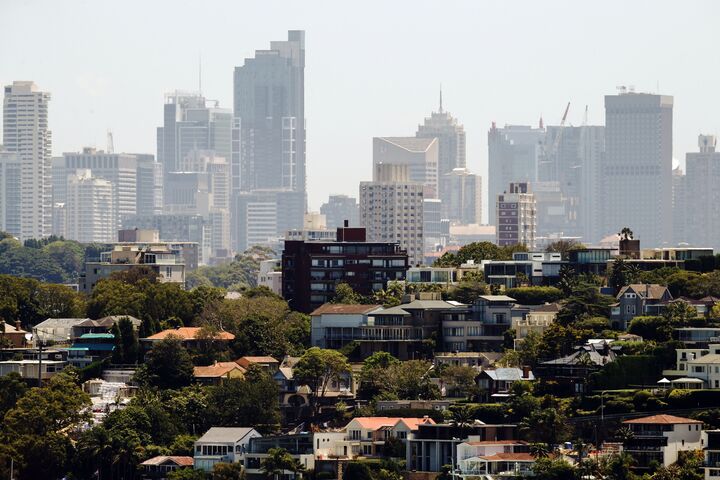 Australian House Prices Finish Wild Year With Strong Growth - Bloomberg