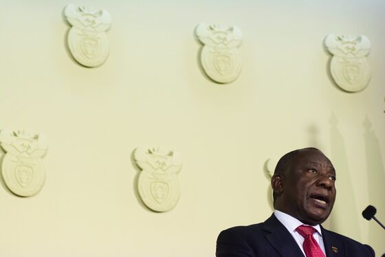 Ramaphosa Targets Growth, Graft With South African Cabinet