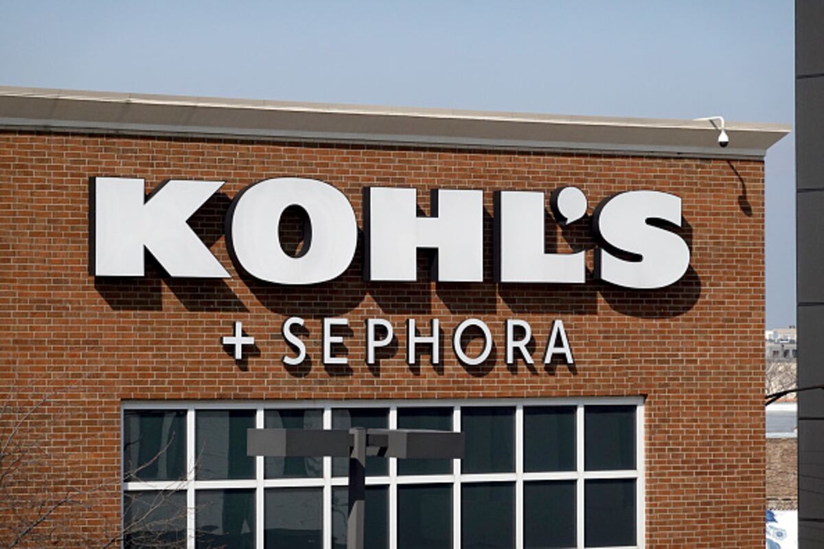 Sephora to take over cosmetics in Kohl's stores