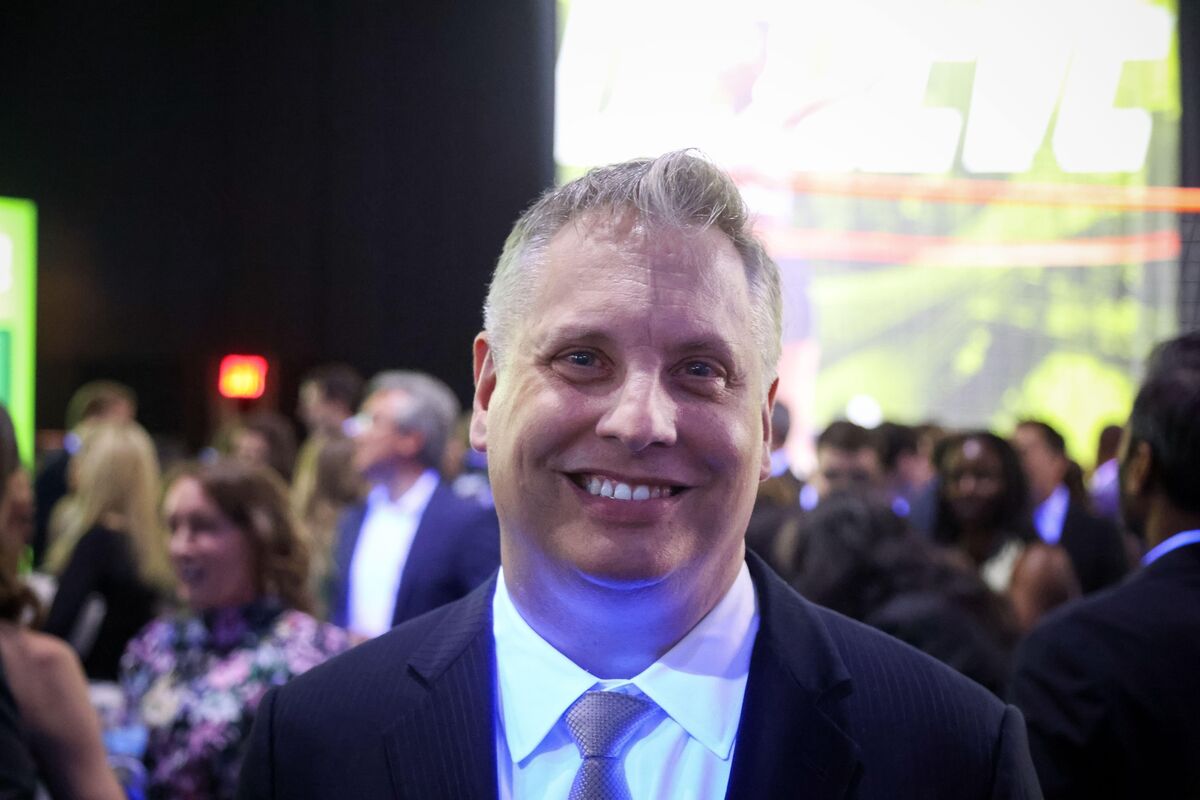 bloomberg.com - Hema Parmar - Two Sigma Profits From Chaotic March, Beating Multistrat Peers