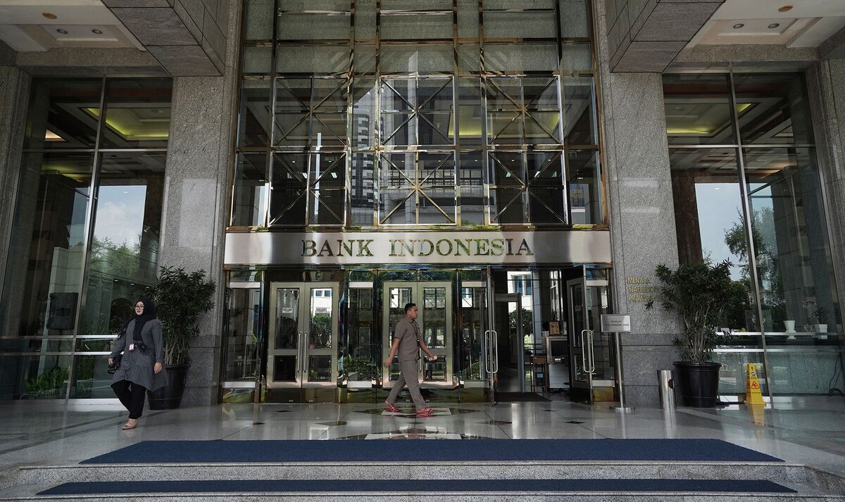 Bank Indonesia Steps Up Unconventional Moves With Budget Funding
