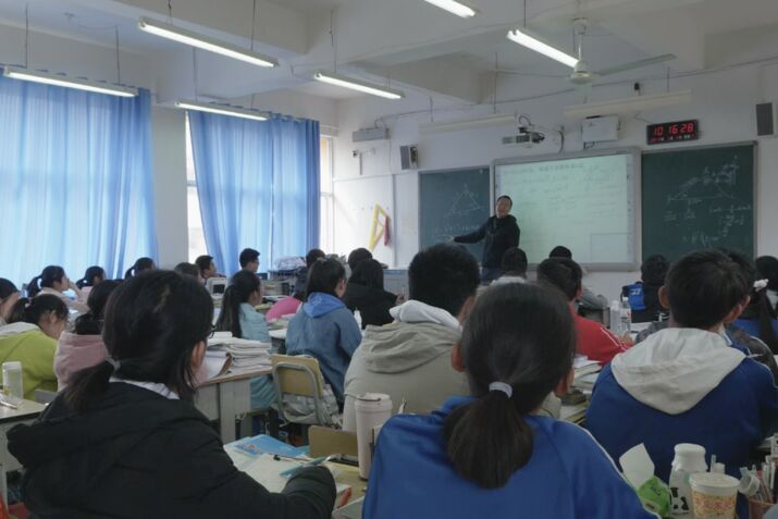 Poorly Educated Workers Threaten China’s Growth