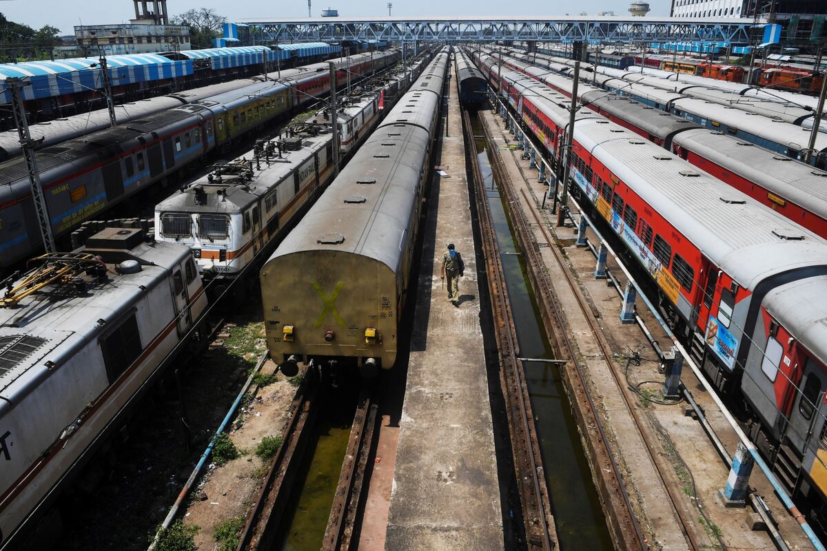 Limited response to Indian Railways' private operations tender -  International Railway Journal