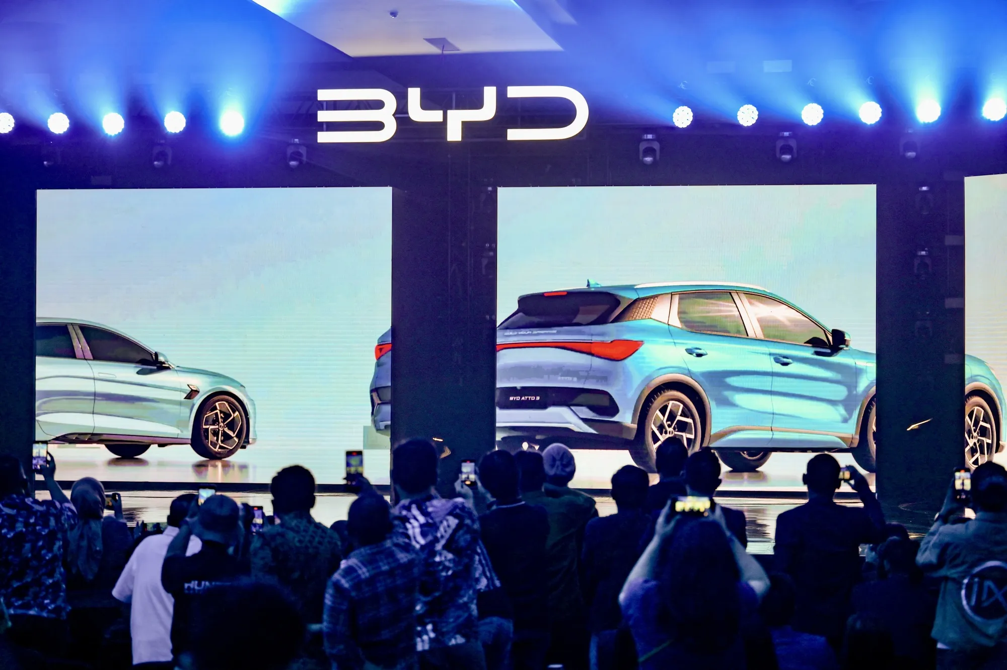 Italy Reaches Out to BYD (1211 HK) Amid Clash With Stellantis (STLA) -  Bloomberg