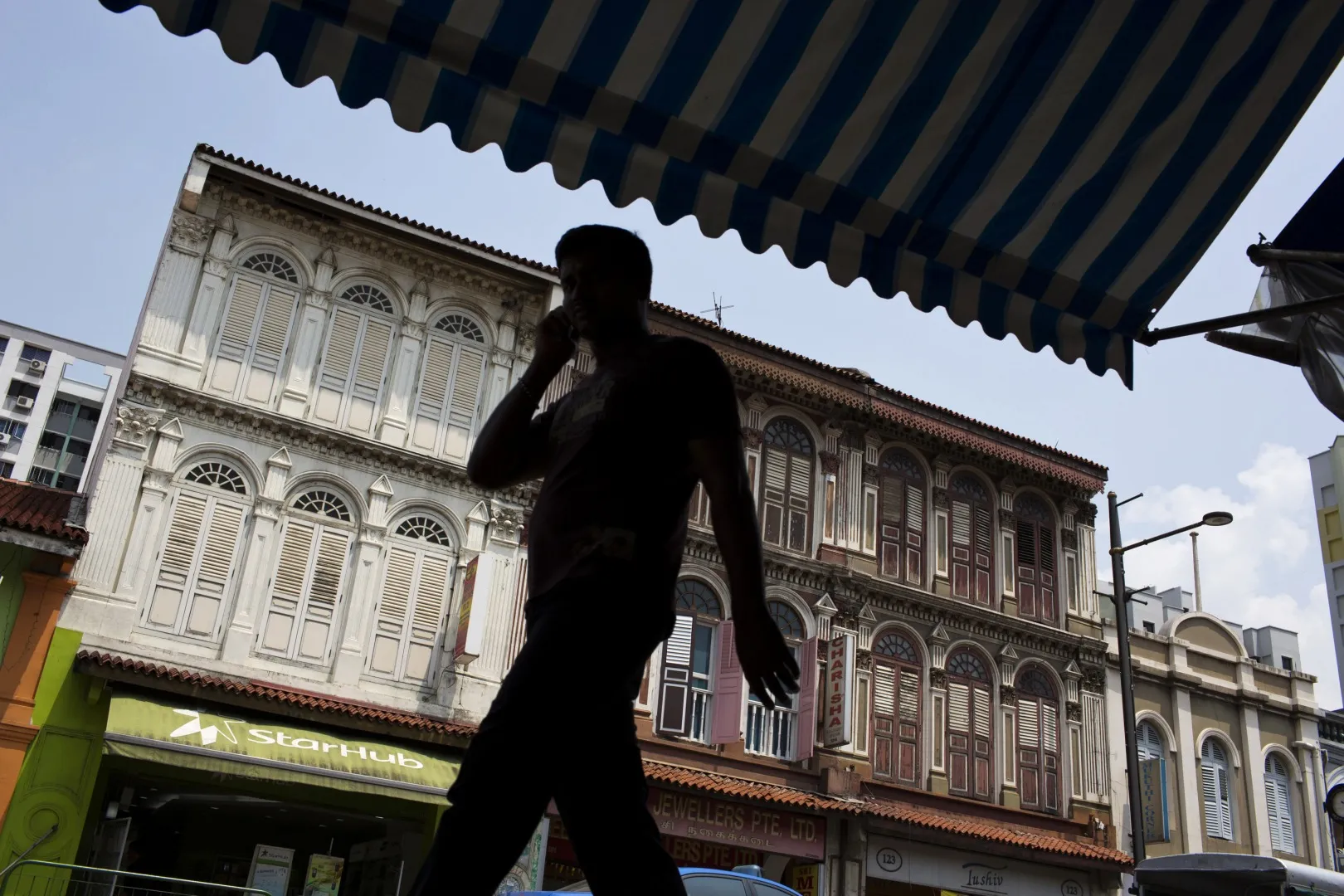 Singapore Luxury Co-Living Comes With Steep Prices, No Apologies - Bloomberg