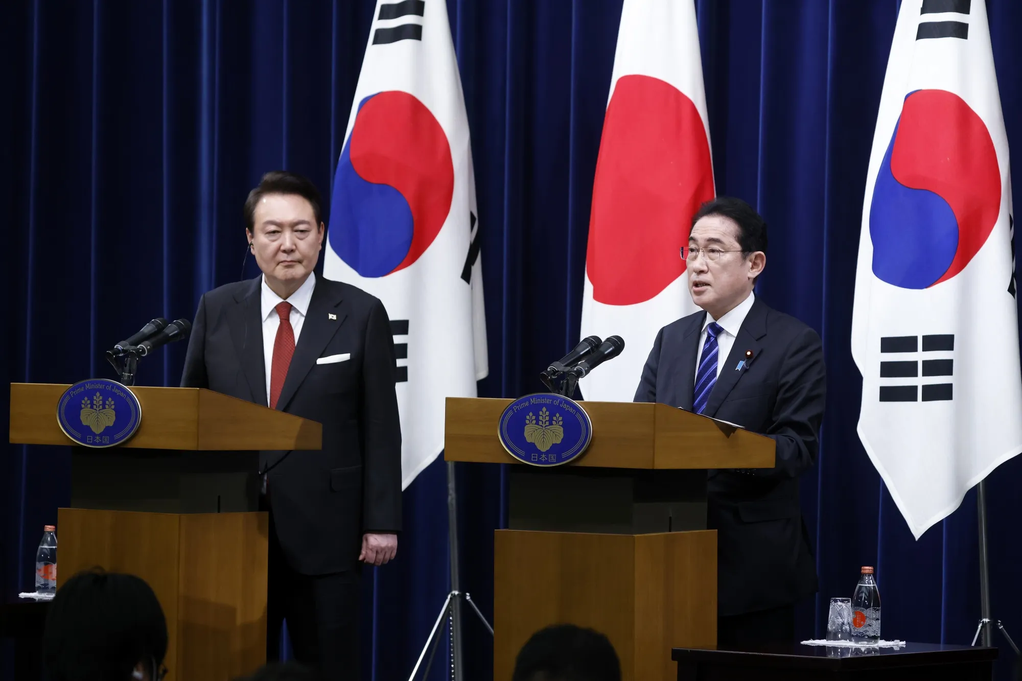 Fumio Kishida, Japan's prime minister, right, and Yoon Suk Yeol, South Korea's president, attend a joint news conference&nbsp;in Tokyo, Japan, on&nbsp;March 16.