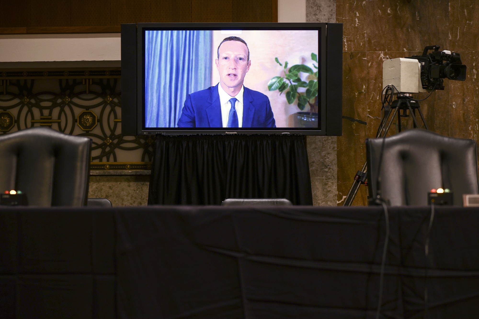 Mark Zuckerberg and Jack Dorsey testify before the Senate Judiciary Committee