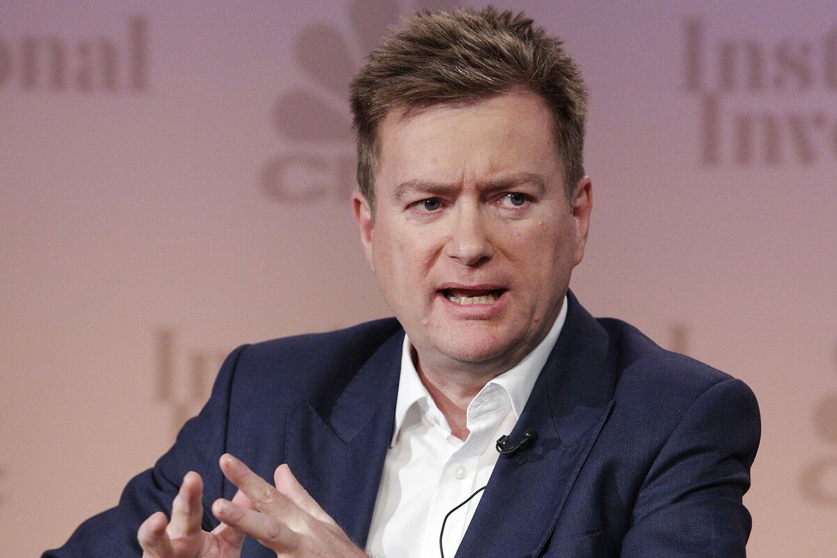 KKR Strikes Hedge Fund Gold With British Billionaire Pair - Bloomberg