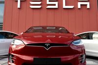 Cathie Wood Has Billions in Tesla. ARKK Still Struggles With ESG